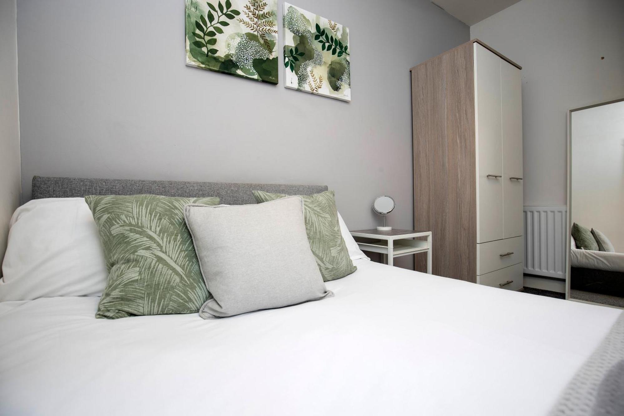 Quiet And Comfy House With 2 Bedrooms And 2 Bathrooms Super Fast Wifi And Crisp Hotel Standard White Linen Hosted By Our Home Short Stays Darlington  Buitenkant foto