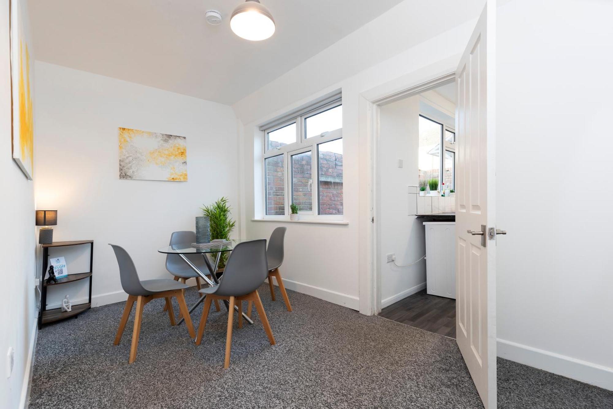 Quiet And Comfy House With 2 Bedrooms And 2 Bathrooms Super Fast Wifi And Crisp Hotel Standard White Linen Hosted By Our Home Short Stays Darlington  Buitenkant foto